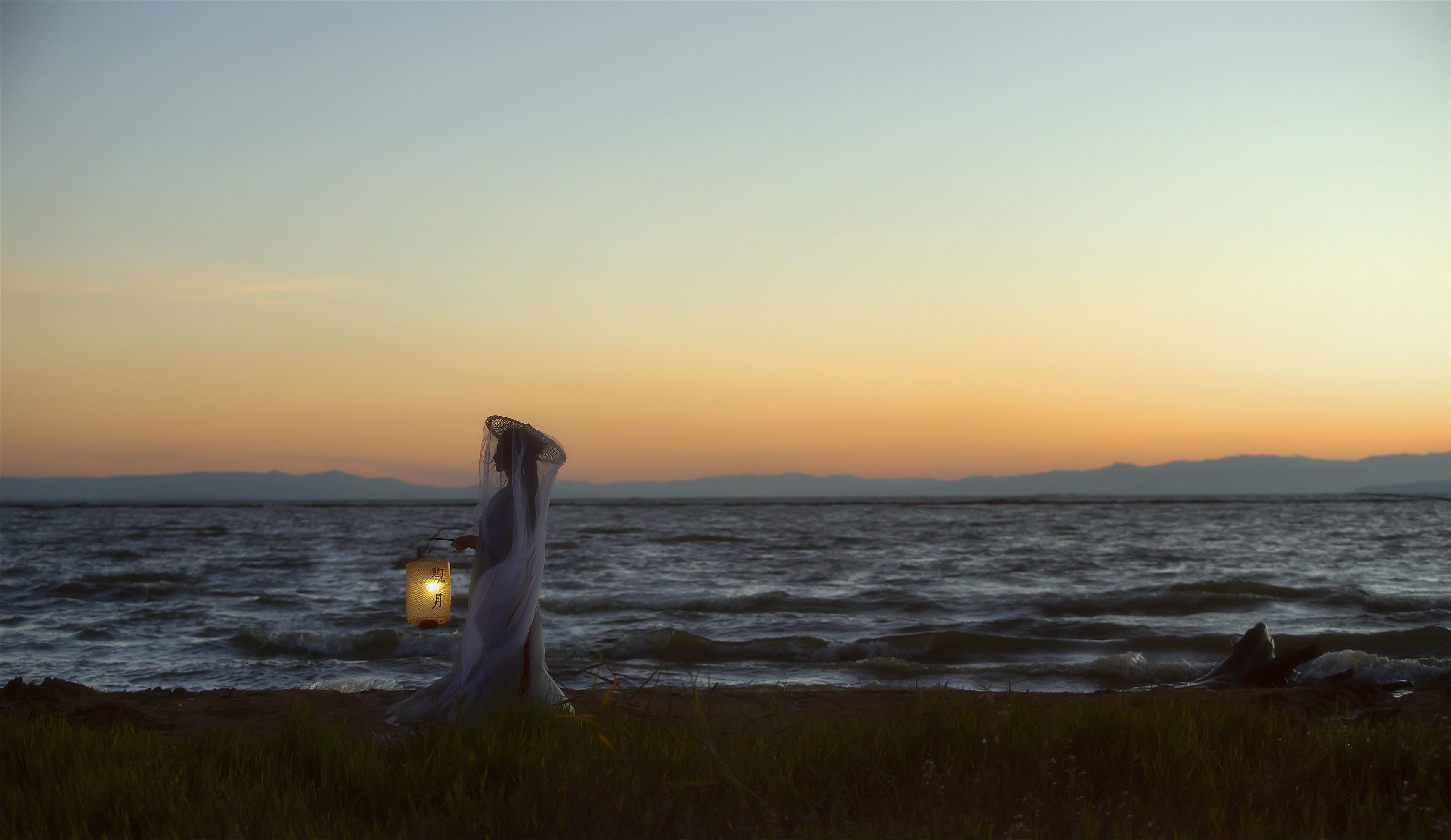 YITUYU艺图语 2025.01.24 要一个黄昏，满是风 南瓜